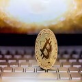 Bitcoin Holds Steady, Defying Market Volatility